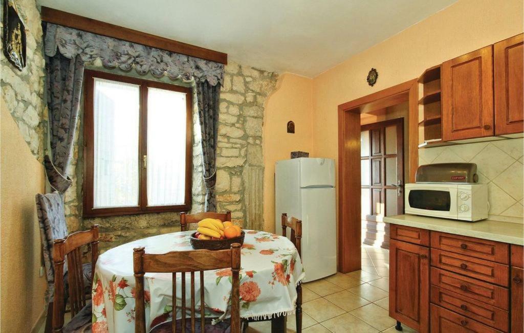 Mugeba 3 bedroom accommodation Porec Esterno foto