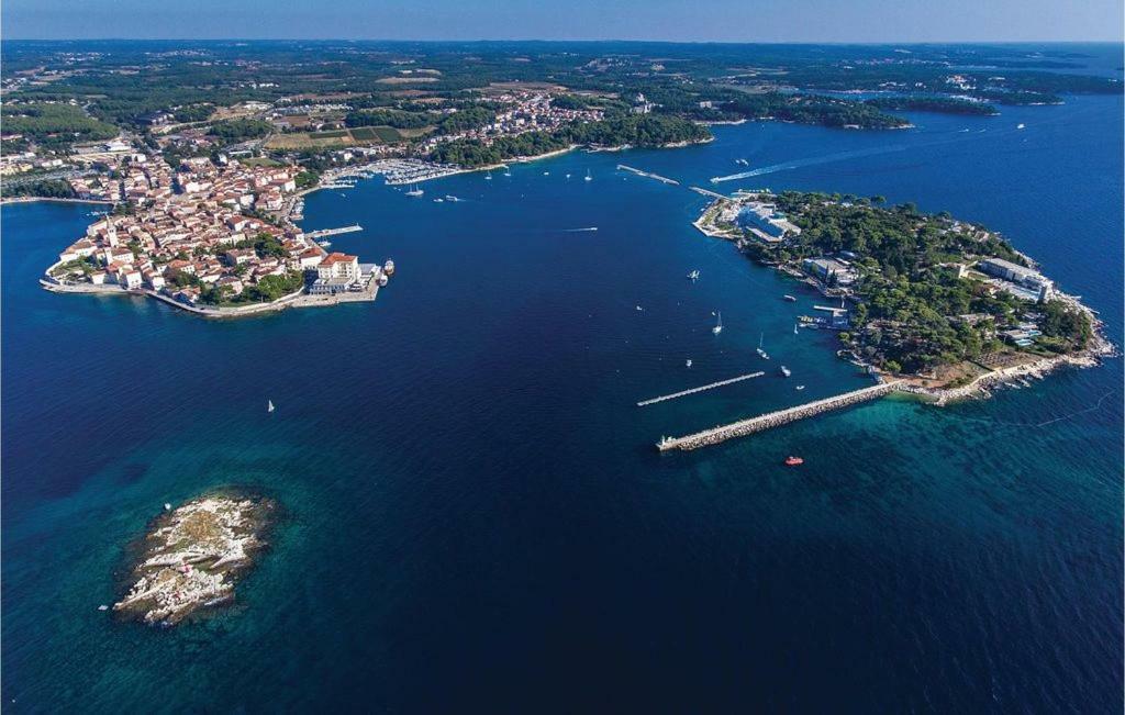 Mugeba 3 bedroom accommodation Porec Esterno foto